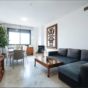 Apartamento The Hostelito! Free Parking, Sevilha